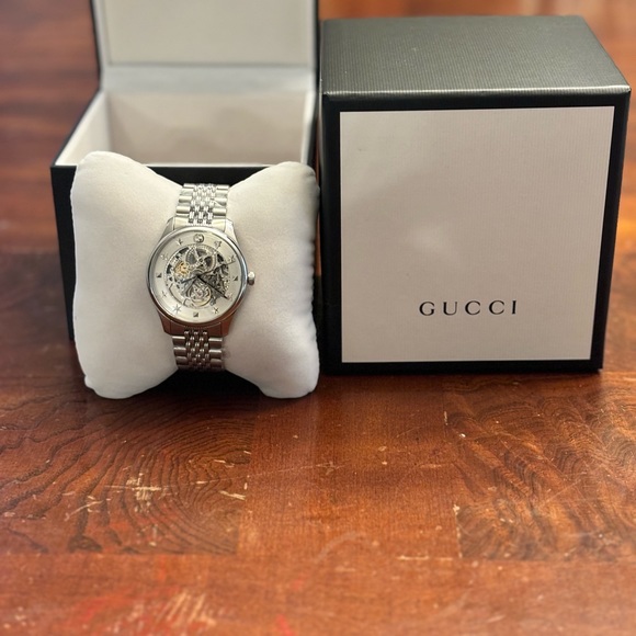 Pre-Owned Authentic Limited Edition Gucci Men's Skeleton Automatic 40mm Watch! - Picture 9 of 11